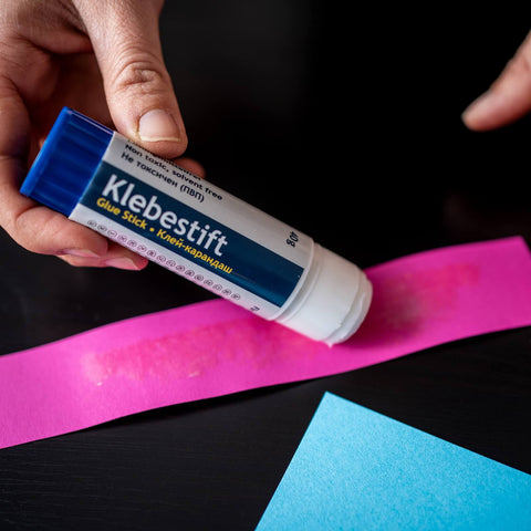 Klebestift von Office Point - sauber und schnell trocknend.