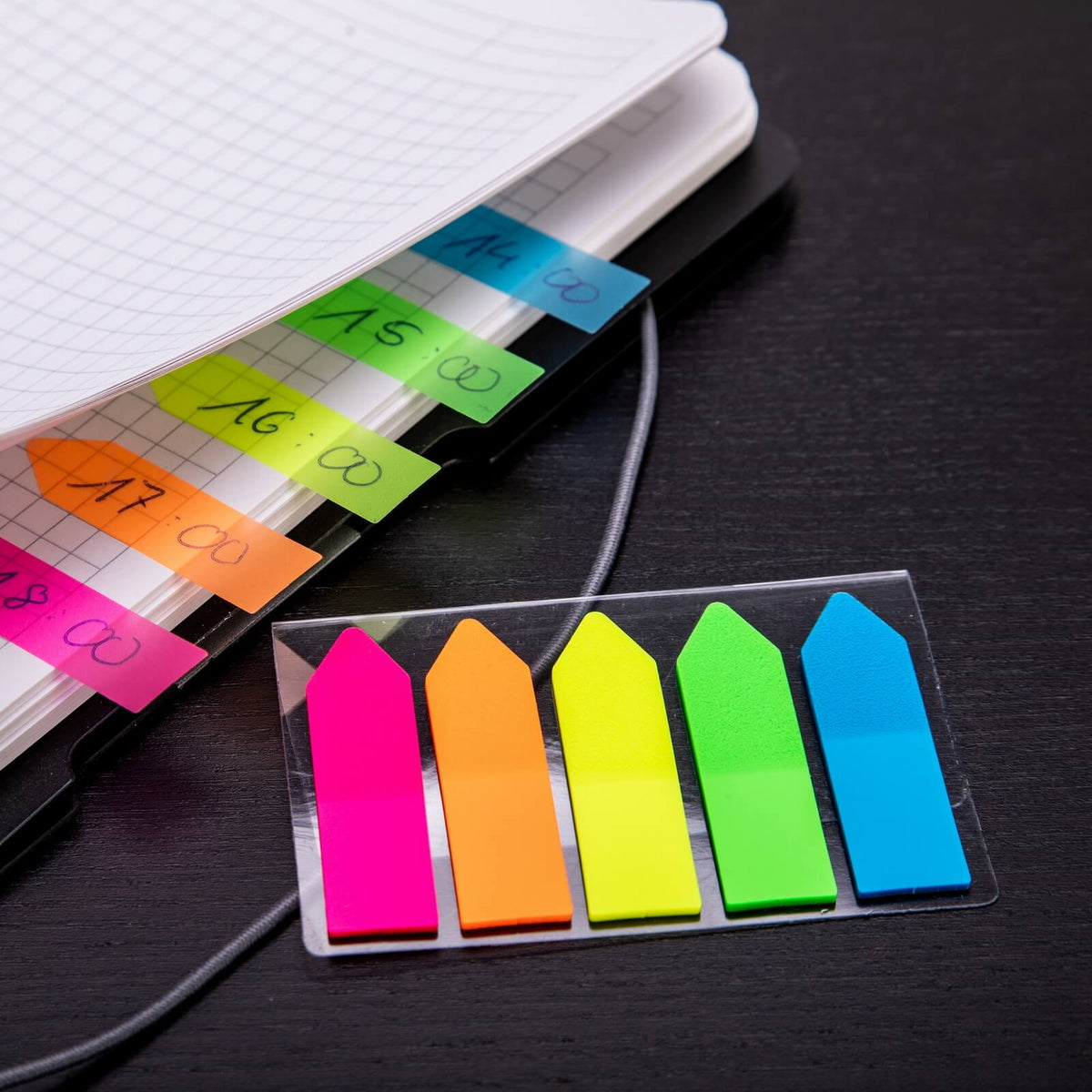 Office Point Indexmarker Pfeile am Terminkalender.